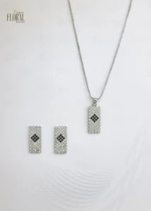 Filigree Floral Necklace Set